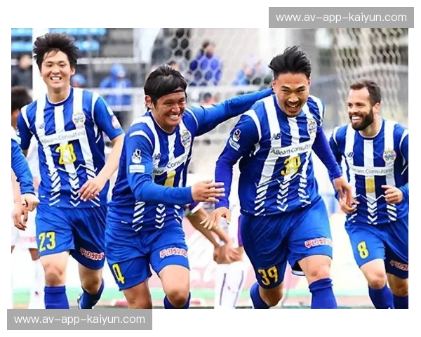 新泻vs甲府：一场关乎荣耀与梦想的蓝色对决